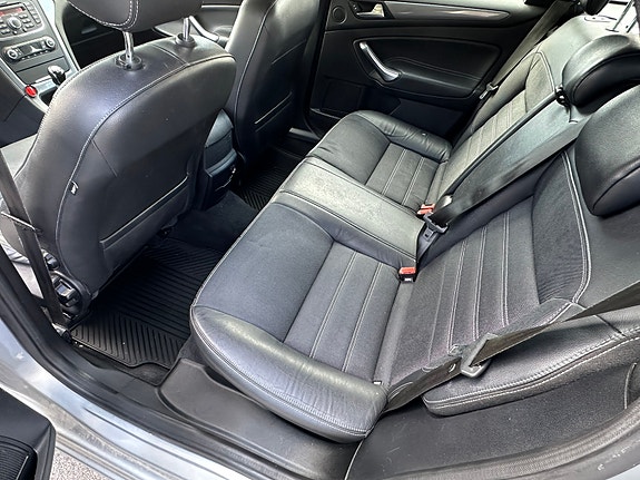 Ford Mondeo 8 of 9