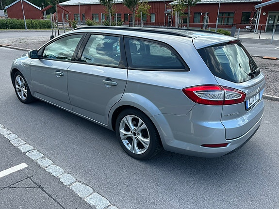 Ford Mondeo 5 of 9