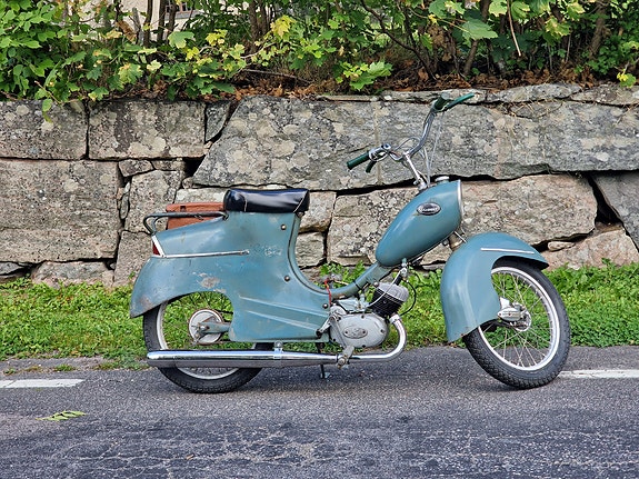 Crescent 2000 2 of 3