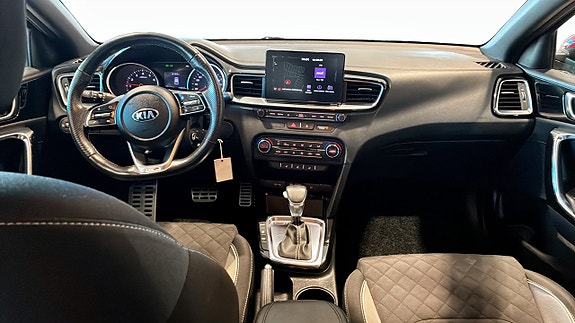 Kia Ceed 4 of 12