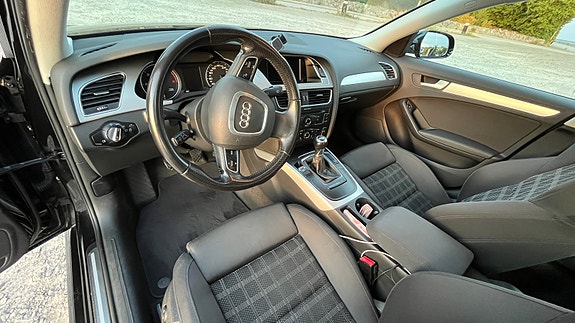 Audi A4 8 of 16