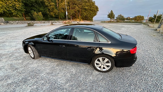Audi A4 5 of 16