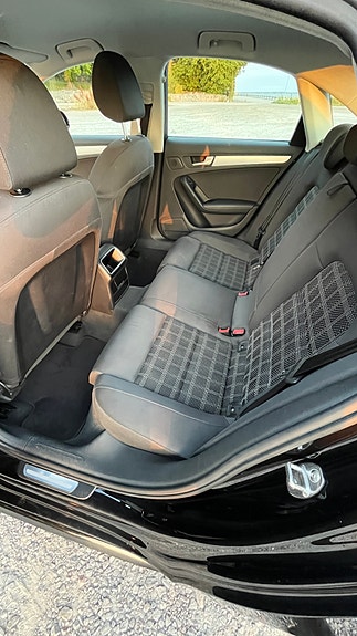 Audi A4 10 of 16