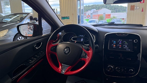 Renault Clio 8 of 14