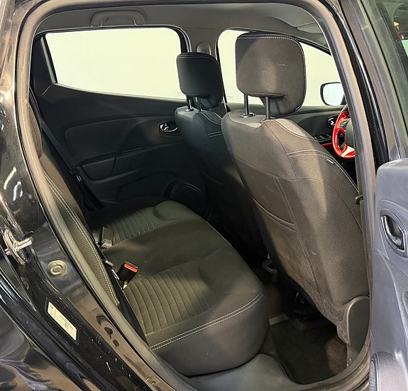 Renault Clio 14 of 14