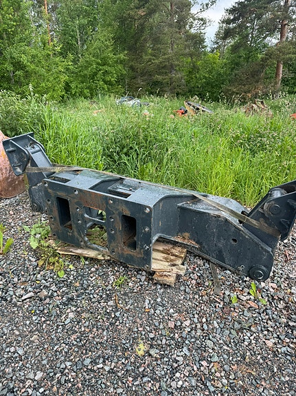 Hyundai 2 of 2