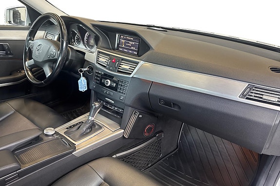 Mercedes-Benz E250 15 of 24