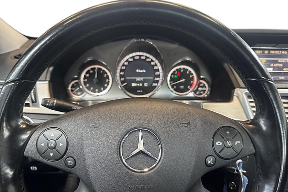 Mercedes-Benz E250 13 of 24