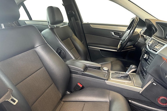 Mercedes-Benz E250 16 of 24