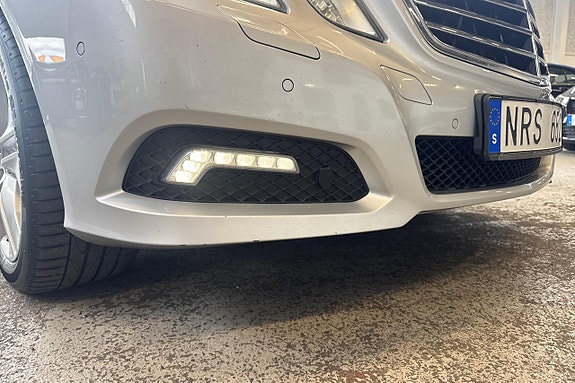 Mercedes-Benz E250 24 of 24