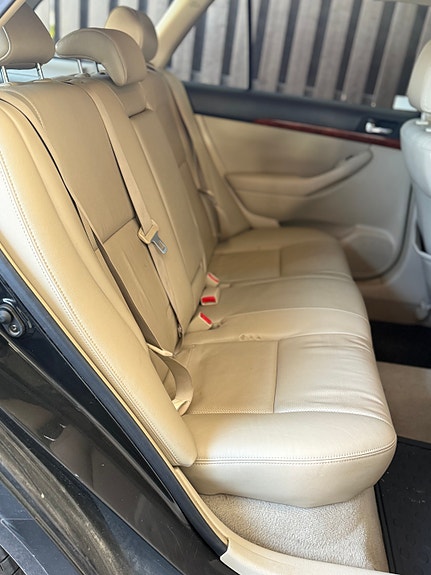 Toyota Avensis 5 of 8