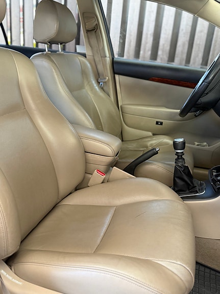 Toyota Avensis 7 of 8