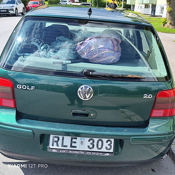 Volkswagen Golf IV 3 of 9