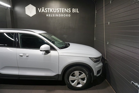 Volvo XC40 9 of 23