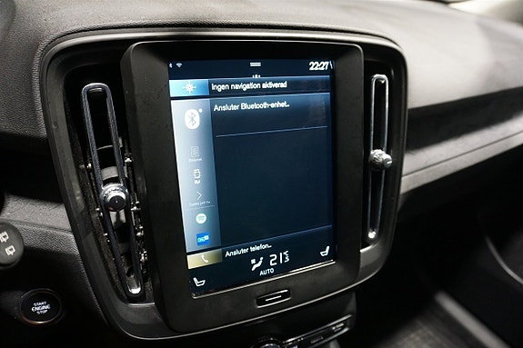 Volvo XC40 16 of 23