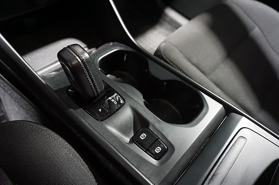 Volvo XC40 14 of 23