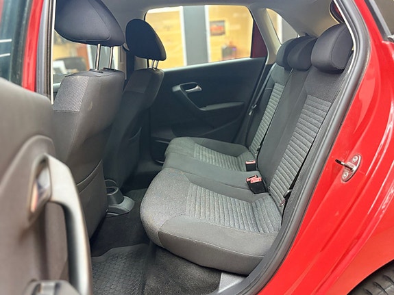 Volkswagen Polo 11 of 18