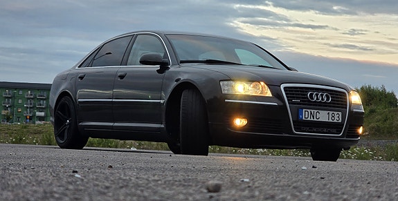 Audi A8 5 of 6