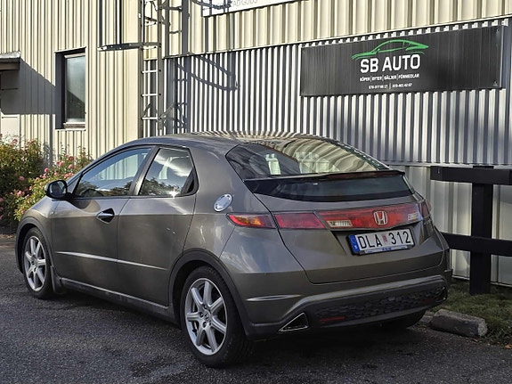 Honda Civic 3 of 10