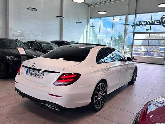 Mercedes-Benz E200 6 of 18