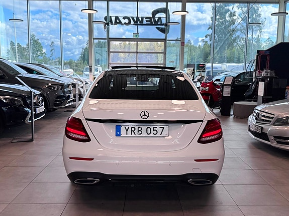 Mercedes-Benz E200 5 of 18