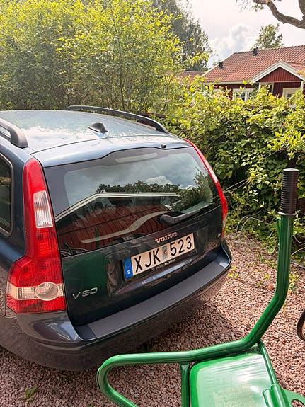 Volvo V50 3 of 6