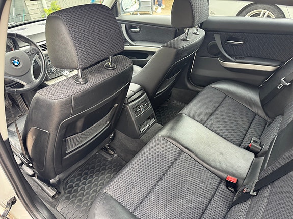 BMW 318d 6 of 11