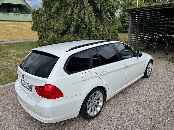 BMW 318d 3 of 11