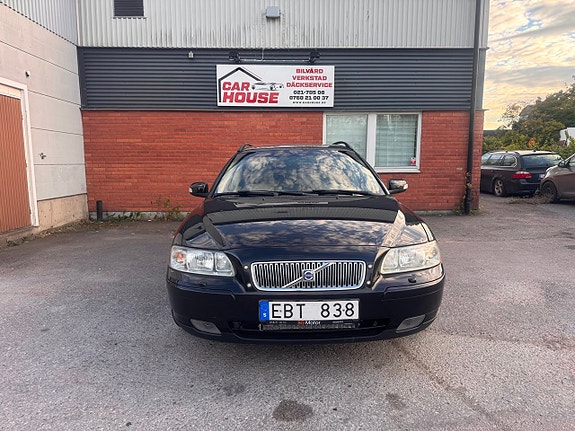 Volvo V70 6 of 21