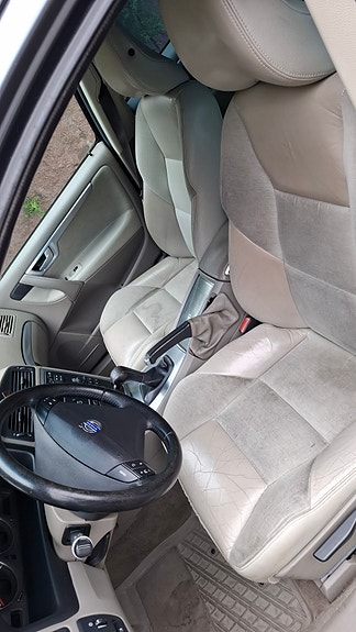 Volvo V70 9 of 10
