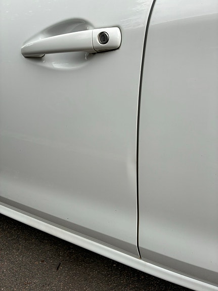 Peugeot 208 14 of 16