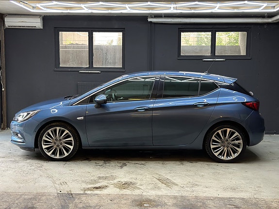 Opel Astra 2 of 21