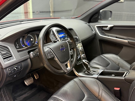 Volvo XC60 11 of 29