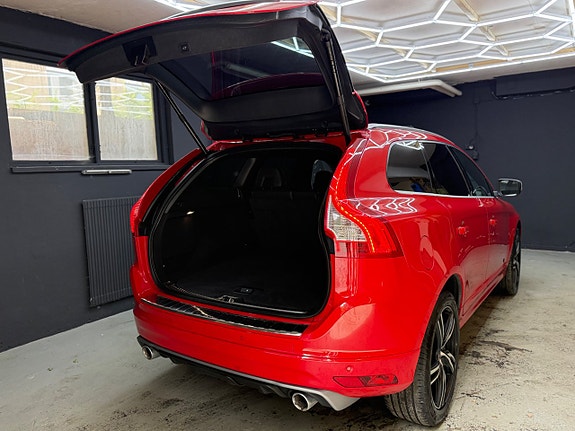Volvo XC60 5 of 29