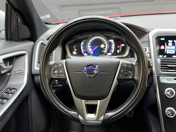 Volvo XC60 18 of 29