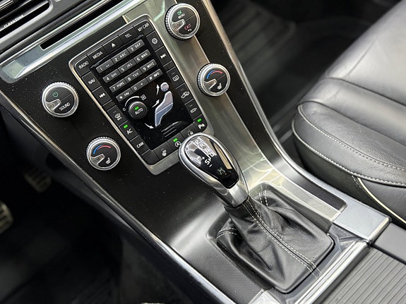 Volvo XC60 19 of 29