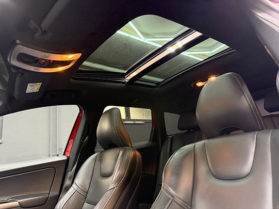 Volvo XC60 15 of 29