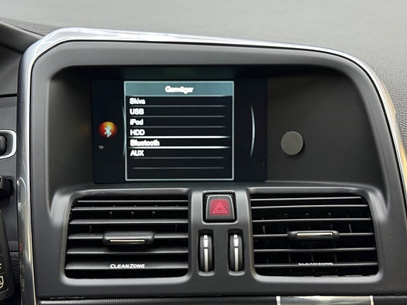Volvo XC60 26 of 29