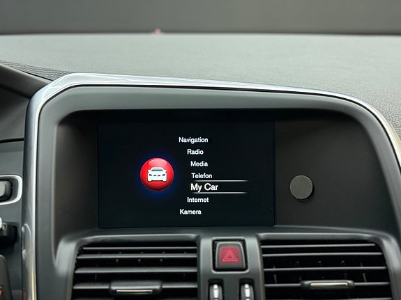 Volvo XC60 25 of 29