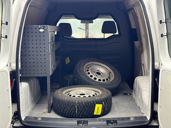 Volkswagen Caddy 8 of 12