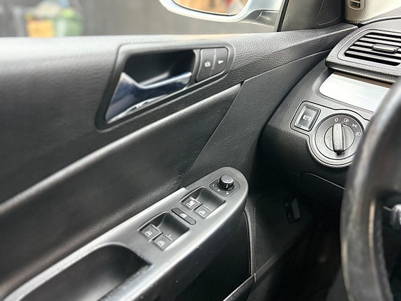 Volkswagen Passat 15 of 20