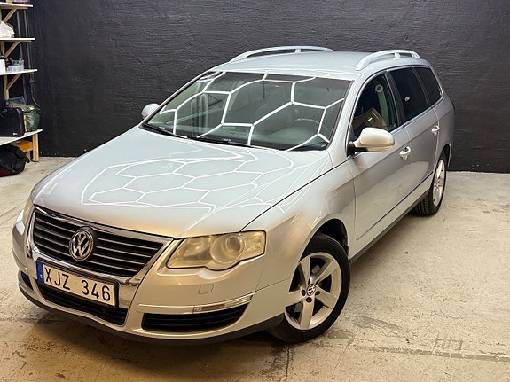 Volkswagen Passat 3 of 20