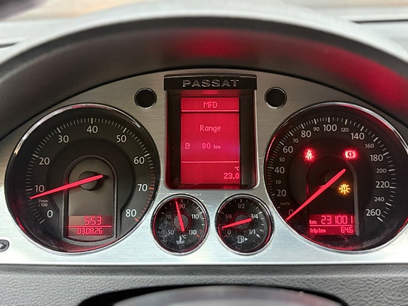 Volkswagen Passat 13 of 20