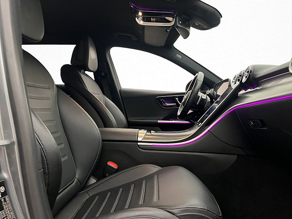 Mercedes-Benz C300 16 of 30