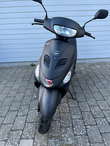 Viarelli GT1 2 of 5