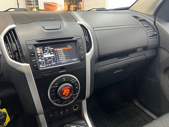 Isuzu D-max 15 of 26