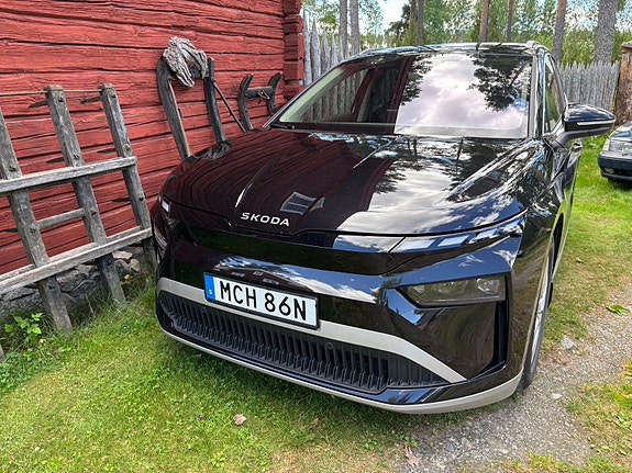 Skoda Enyaq 2 of 3