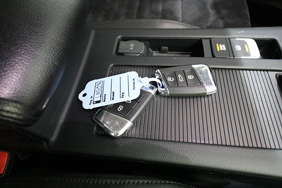 Volkswagen Passat 9 of 21