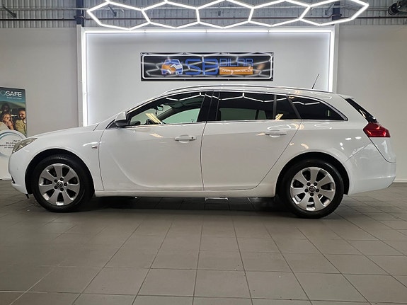 Opel Insignia 2 of 27