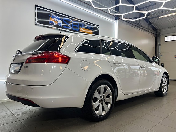 Opel Insignia 5 of 27